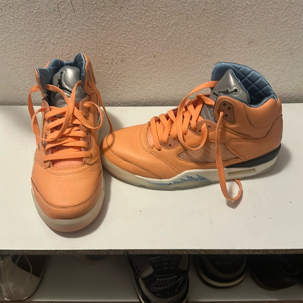 Dj Khalid Jordan 5 size 6.5 men’s 8 in women’s